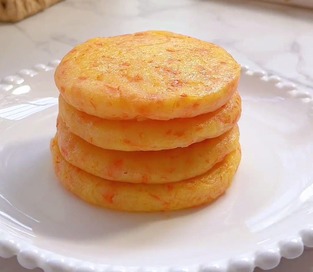 宝宝辅食：土豆胡萝卜饼